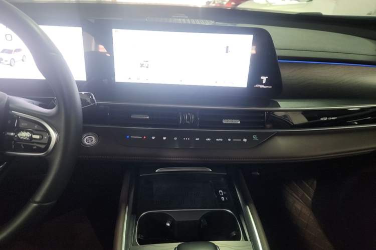 Used Chery Tiggo 8 PLUS 2024 Champion Edition 390TGDI DCT Bold Edition 5-Seater Audio And AC Panel
