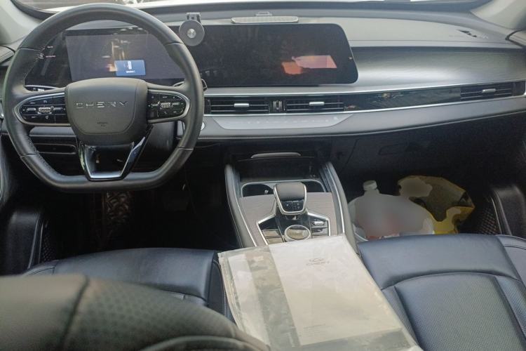 Used Chery Tiggo 8 PLUS 2024 Champion Edition 290TGDI DCT Passionate Version 5-Seater Center Console