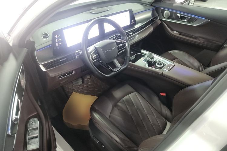 Used Chery Tiggo 8 PLUS 2024 Champion Edition 390TGDI DCT Bold Edition 5-Seater Driver Seat