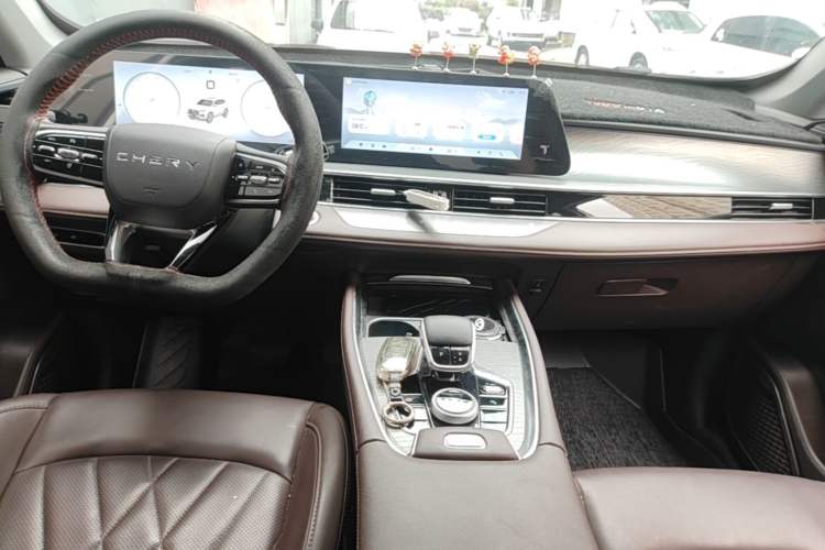 Used Chery Tiggo 8 PLUS 2024 Champion Edition 290TGDI DCT Deluxe Version 7-Seater Gear Lever