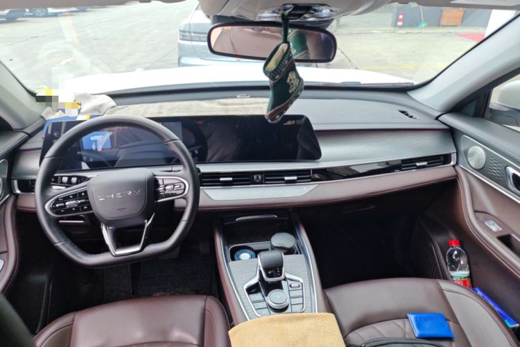 Used Chery Tiggo 8 PLUS 2024 Champion Edition 390TGDI DCT Bold Version 7-Seater Headliner