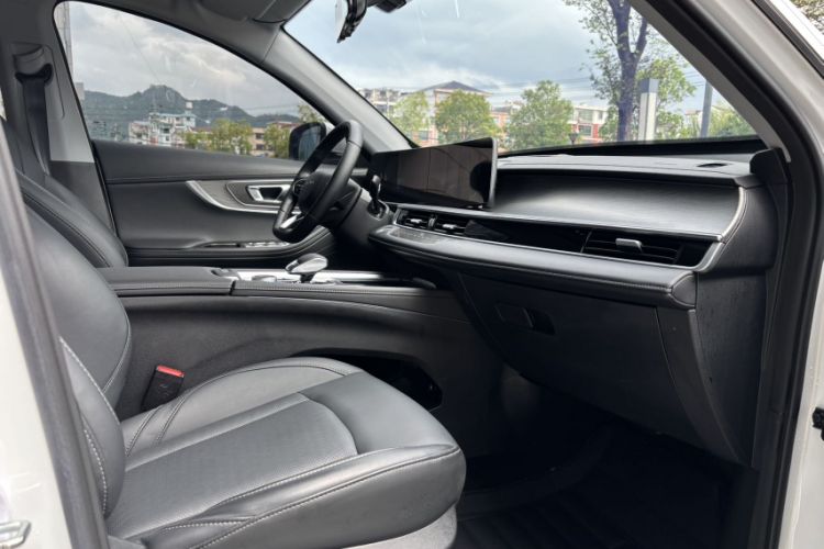 Used Chery Tiggo 8 PLUS 2024 Champion Edition 290TGDI DCT Hao Yue Version 5 Seats Interior 6