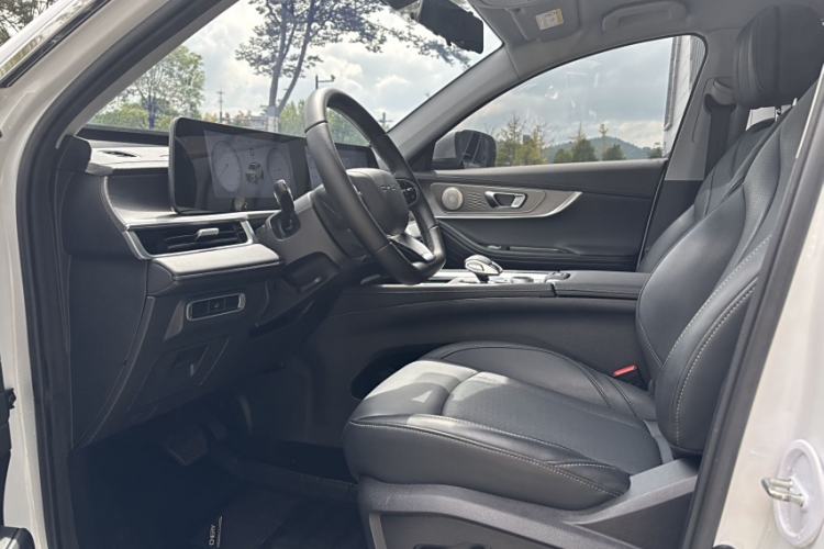 Used Chery Tiggo 8 PLUS 2024 Champion Edition 290TGDI DCT Hao Yue Version 5 Seats Left Front Seat