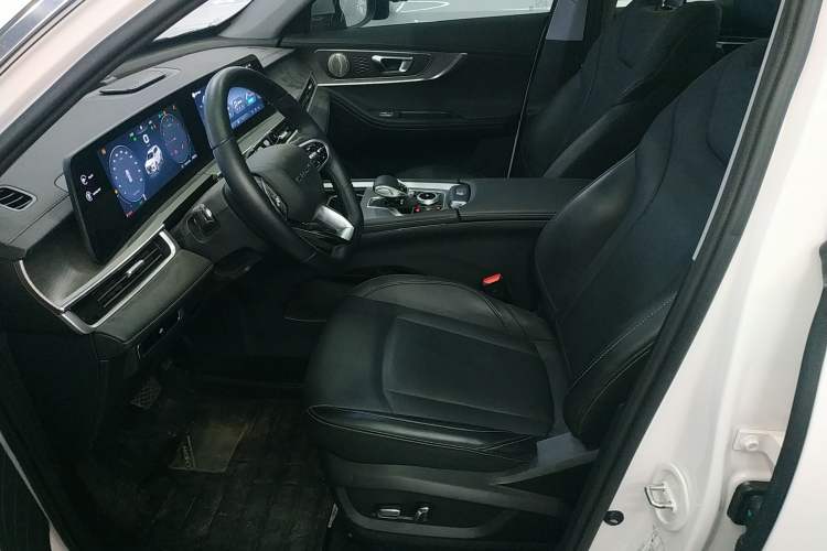 Used Chery Tiggo 8 PLUS 2024 Champion Edition 290TGDI DCT Hao Yue Version 5 Seats Left Front Seat
