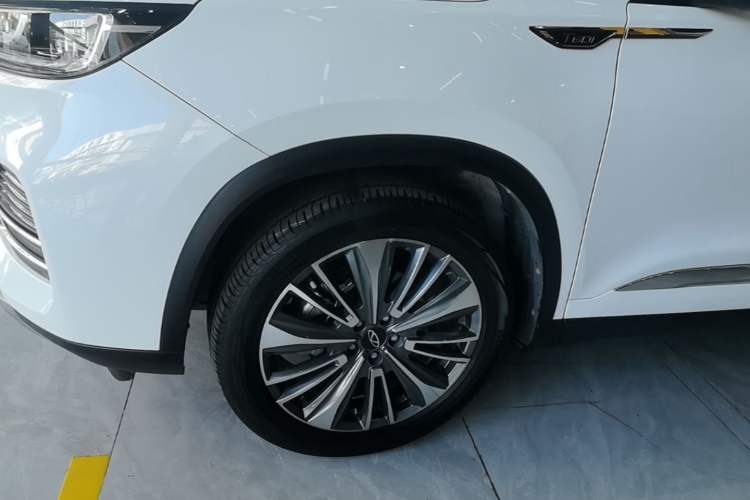 Used Chery Tiggo 8 PLUS 2024 Champion Edition 290TGDI DCT Deluxe Version 5-Seater Left Front Wheel Hub