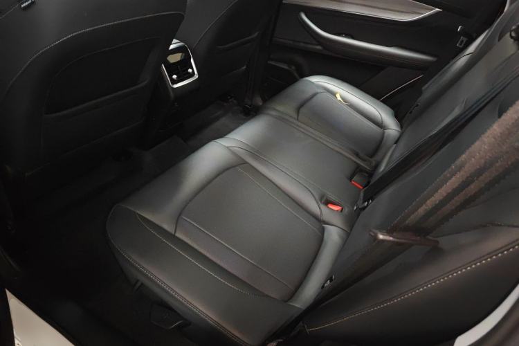 Used Chery Tiggo 8 PLUS 2024 Champion Edition 290TGDI DCT Passionate Version 5-Seater Left Rear Seat