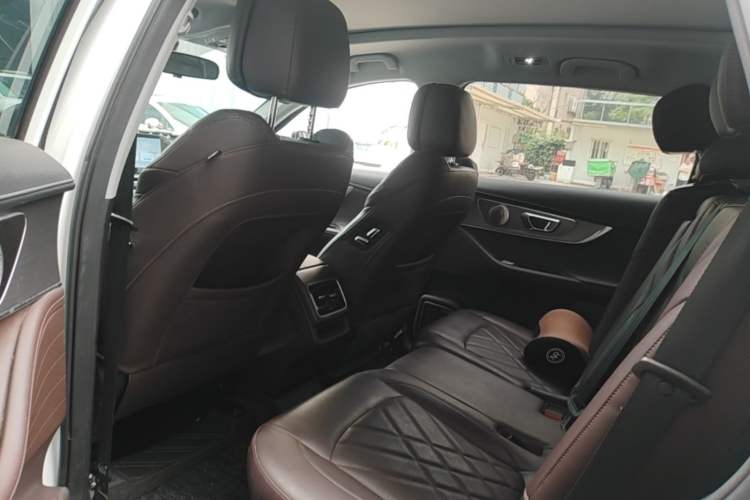Used Chery Tiggo 8 PLUS 2024 Champion Edition 290TGDI DCT Deluxe Version 7-Seater Left Rear Seat