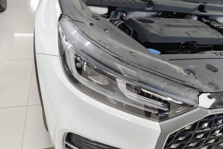 Used Chery Tiggo 8 PLUS 2024 Champion Edition 390TGDI DCT Bold Version 7-Seater Right Front Headlight