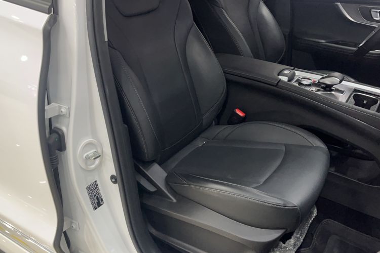 Used Chery Tiggo 8 PLUS 2024 Champion Edition 290TGDI DCT Hao Yue Version 5 Seats Right Front Seat