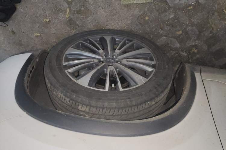 Used Chery Tiggo 8 PLUS 2024 Champion Edition 290TGDI DCT Deluxe Version 5-Seater Right Front Wheel Hub