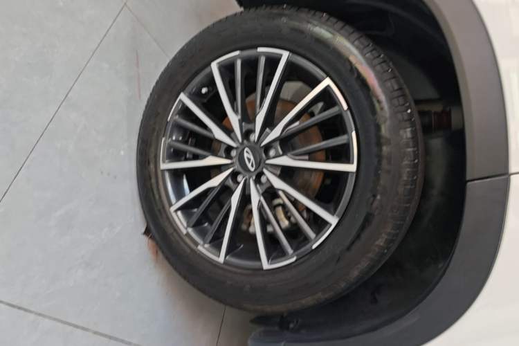 Used Chery Tiggo 8 PLUS 2024 Champion Edition 290TGDI DCT Hao Yue Version 5 Seats Right Rear Wheel Hub