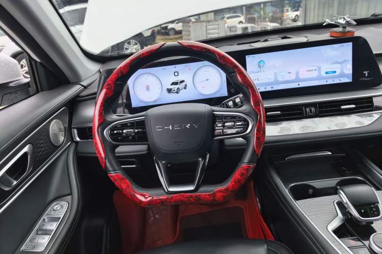 Used Chery Tiggo 8 PLUS 2024 Champion Edition 290TGDI DCT Passionate Version 7 Seats Steering Wheel
