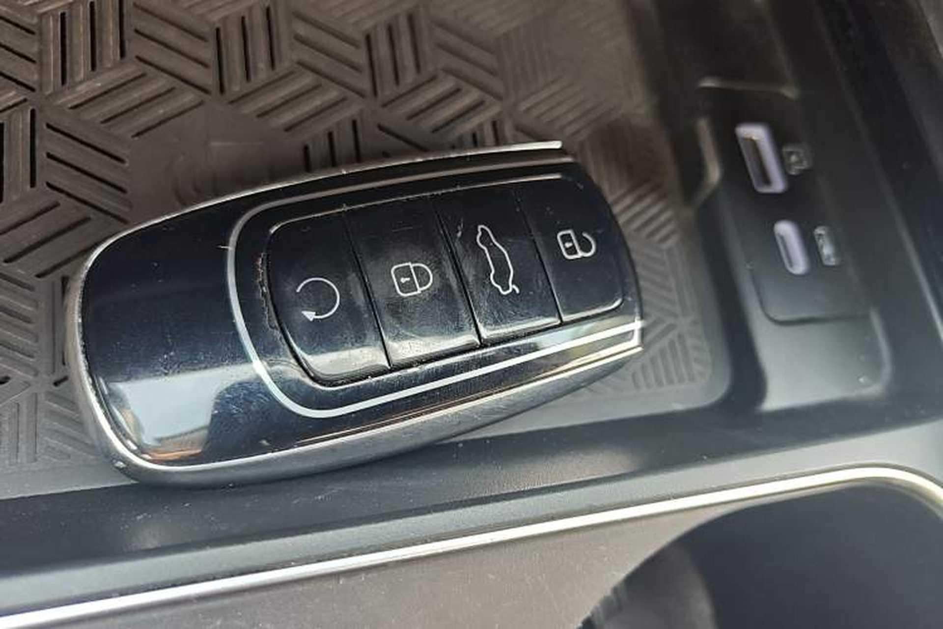 Used Chery Tiggo 8 PLUS 2024 Champion Edition 290TGDI DCT Deluxe Version 5-Seater Vehicle Key
