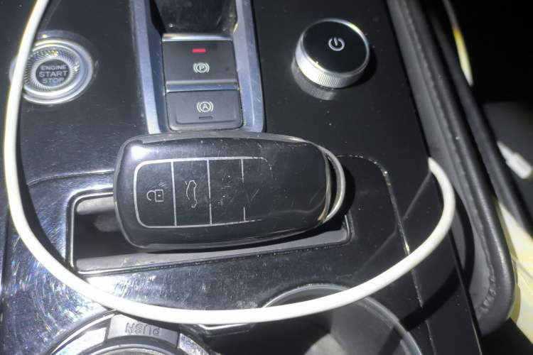 Used Chery Tiggo 8 PLUS 2024 Champion Edition 290TGDI DCT Hao Yue Version 5 Seats Vehicle Key