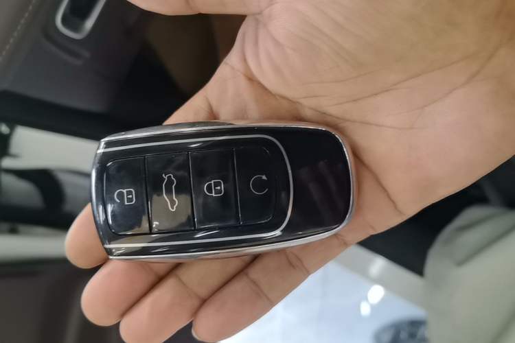 Used Chery Tiggo 8 PLUS 2024 Champion Edition 290TGDI DCT Deluxe Version 5-Seater Vehicle Key