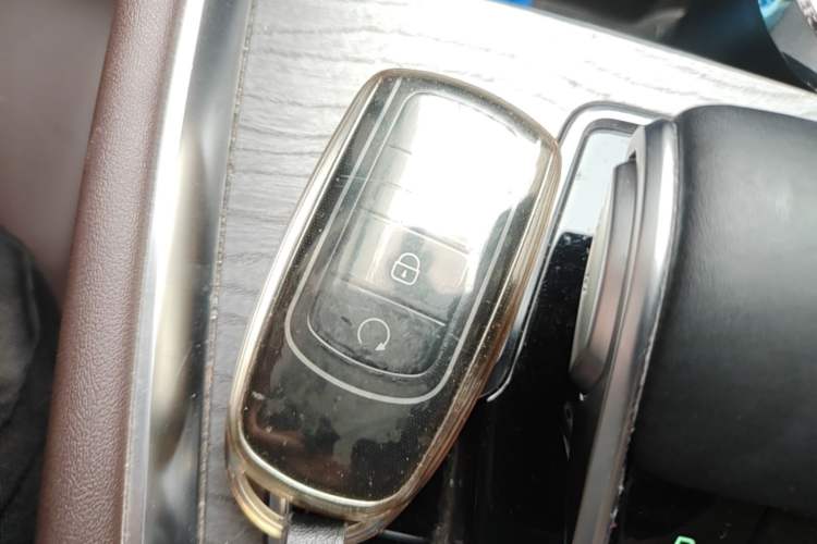 Used Chery Tiggo 8 PLUS 2024 Champion Edition 290TGDI DCT Deluxe Version 7-Seater Vehicle Key