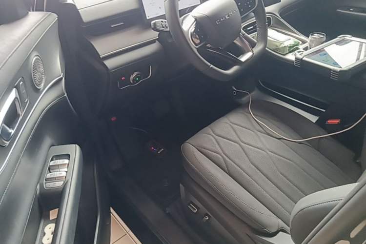Used Chery Tiggo 8 PLUS 2025 290TGDI DCT Comfort Edition 5 Seats Driver Seat