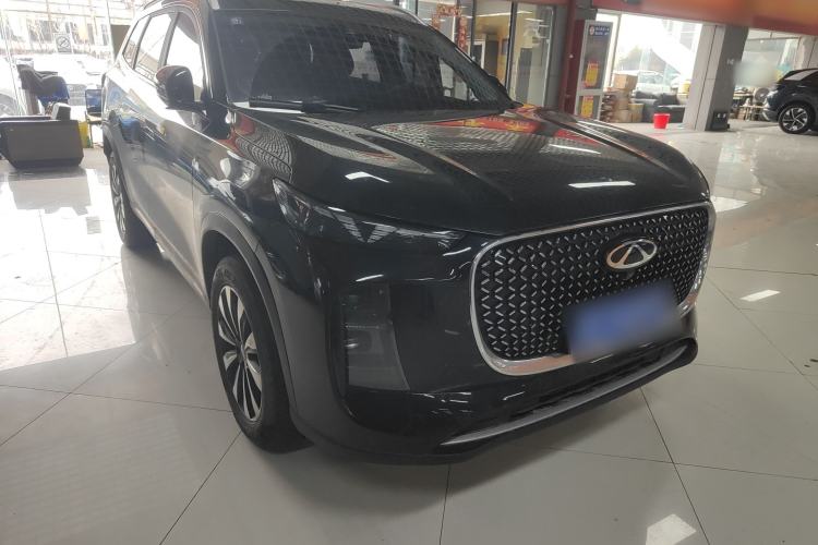 Used Chery Tiggo 8 PLUS 2025 290TGDI DCT Luxury 7-Seater Front Right 45 Deg