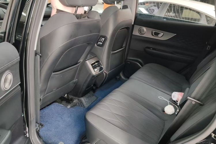 Used Chery Tiggo 8 PLUS 2025 290TGDI DCT Luxury 5-Seater Interior 2