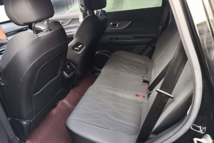 Used Chery Tiggo 8 PLUS 2025 290TGDI DCT Luxury 5-Seater Interior 4