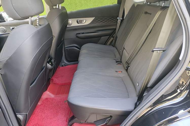 Used Chery Tiggo 8 PLUS 2025 290TGDI DCT Luxury 5-Seater Left Rear Seat