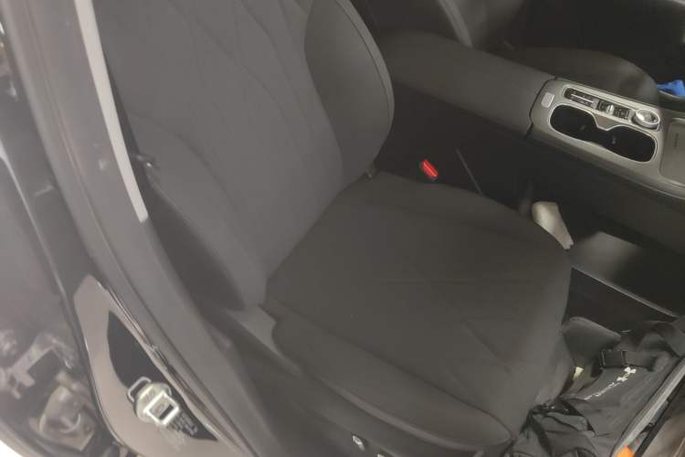 Used Chery Tiggo 8 PLUS 2025 290TGDI DCT Luxury 7-Seater Right Front Seat