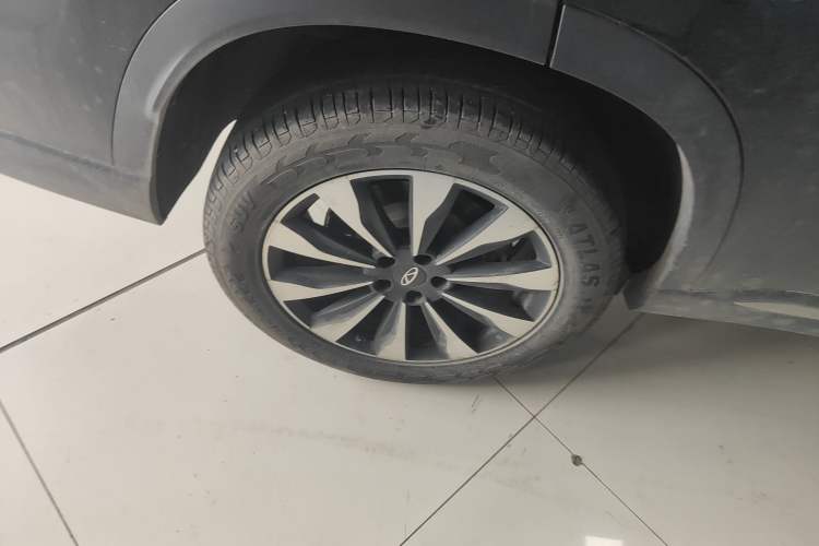 Used Chery Tiggo 8 PLUS 2025 290TGDI DCT Luxury 7-Seater Right Rear Wheel Hub