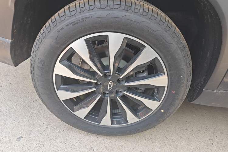 Used Chery Tiggo 8 PLUS 2025 290TGDI DCT Comfort Edition 5 Seats Right Rear Wheel Hub