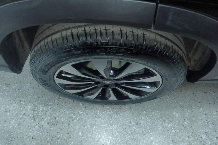 Used Chery Tiggo 8 PLUS 2025 290TGDI DCT Luxury 5-Seater Right Rear Wheel Hub