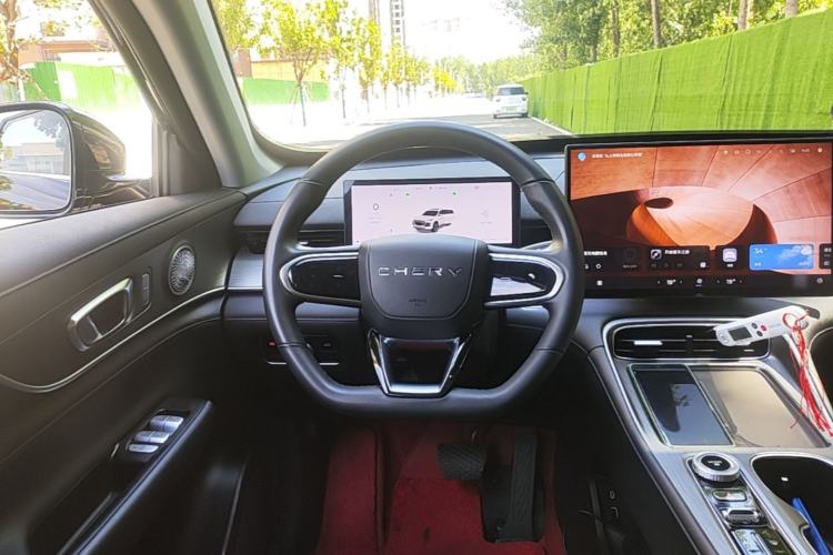 Used Chery Tiggo 8 PLUS 2025 290TGDI DCT Luxury 5-Seater Steering Wheel