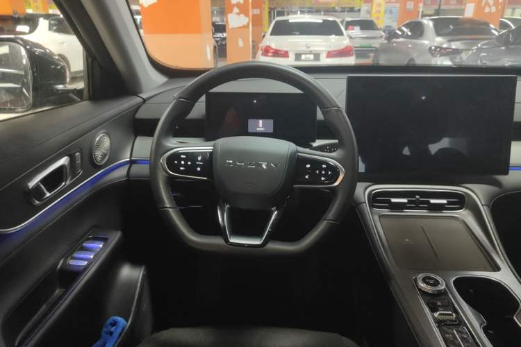 Used Chery Tiggo 8 PLUS 2025 290TGDI DCT Luxury 7-Seater Steering Wheel