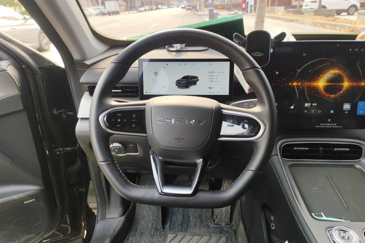 Used Chery Tiggo 8 PLUS 2025 290TGDI DCT Luxury 5-Seater Steering Wheel