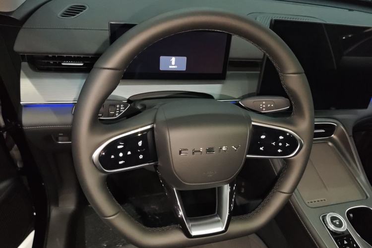 Used Chery Tiggo 8 PLUS 2025 290TGDI DCT Luxury 5-Seater Steering Wheel