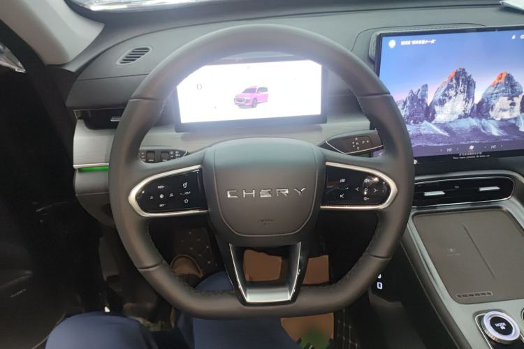 Used Chery Tiggo 8 PLUS 2025 290TGDI DCT Luxury 5-Seater Steering Wheel