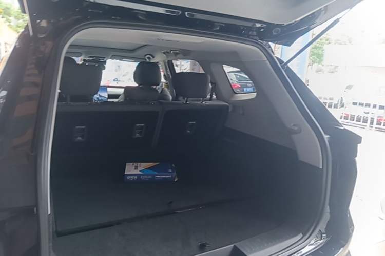 Used Chery Tiggo 8 PLUS 2025 290TGDI DCT Comfort Edition 5 Seats Trunk