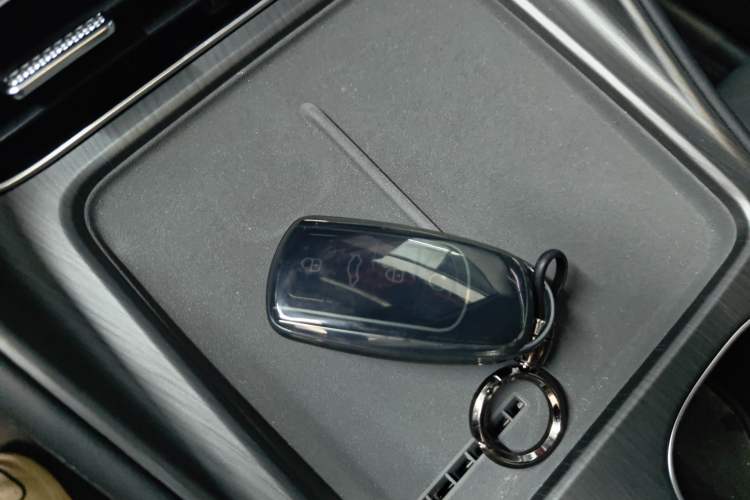 Used Chery Tiggo 8 PLUS 2025 290TGDI DCT Luxury 5-Seater Vehicle Key