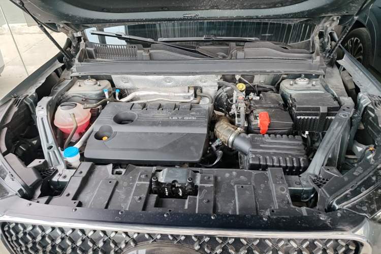 Used Chery Tiggo 8 PLUS 2025 290TGDI DCT Luxury 7-Seater Engine Bay