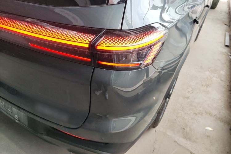 Used Chery Tiggo 8 PLUS 2025 290TGDI DCT Luxury 7-Seater Right Rear Taillight