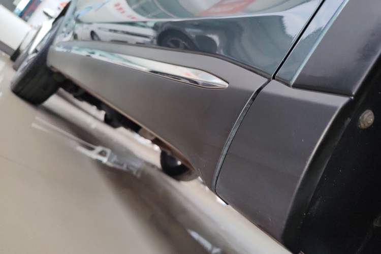 Used Chery Tiggo 8 PLUS 2025 290TGDI DCT Prestige 5-Seater Right Side Sill
