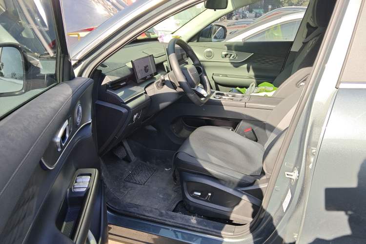 Used Chery Tiggo 8 PLUS 2025 290TGDI DCT Luxury 5-Seater Driver Seat