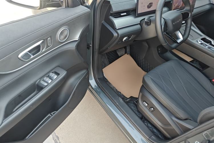 Used Chery Tiggo 8 PLUS 2025 290TGDI DCT Luxury 5-Seater Driver Seat