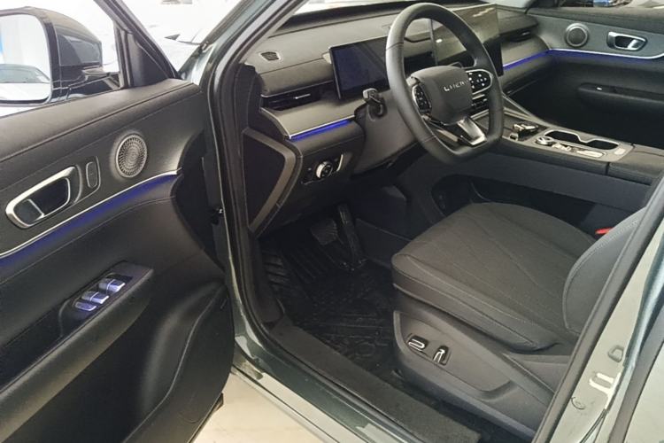 Used Chery Tiggo 8 PLUS 2025 290TGDI DCT Luxury 5-Seater Driver Seat