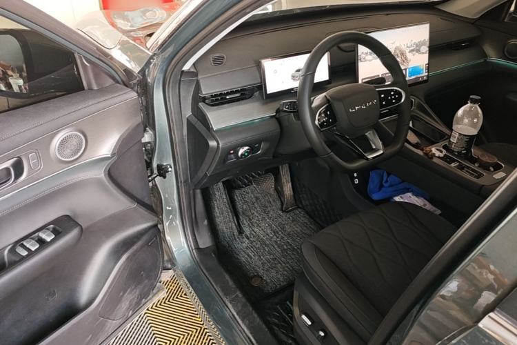 Used Chery Tiggo 8 PLUS 2025 290TGDI DCT Luxury 5-Seater Driver Seat