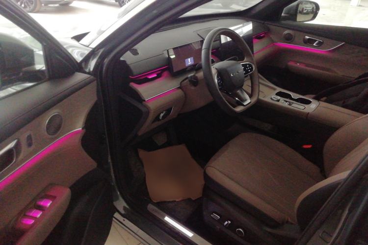 Used Chery Tiggo 8 PLUS 2025 290TGDI DCT Prestige 5-Seater Driver Seat