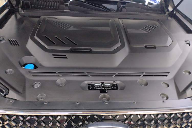 Used Chery Tiggo 8 PLUS 2025 290TGDI DCT Prestige 5-Seater Engine Bay