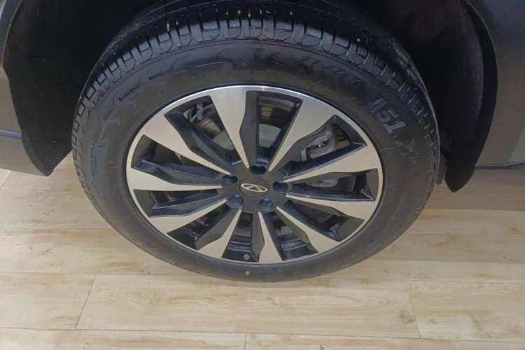 Used Chery Tiggo 8 PLUS 2025 Model 290TGDI DCT Chengshi Edition Exterior 5