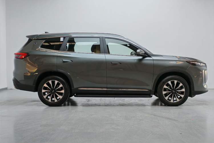Used Chery Tiggo 8 PLUS 2025 290TGDI DCT Prestige 5-Seater Exterior 8