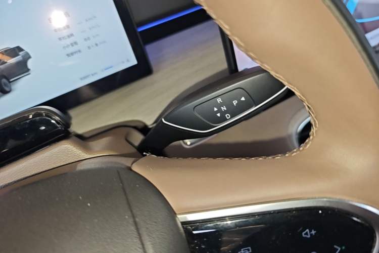 Used Chery Tiggo 8 PLUS 2025 290TGDI DCT Prestige 5-Seater Gear Lever