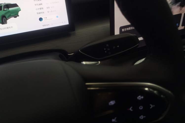 Used Chery Tiggo 8 PLUS 2025 Model 290TGDI DCT Chufeng Edition—5 Seaters Gear Lever