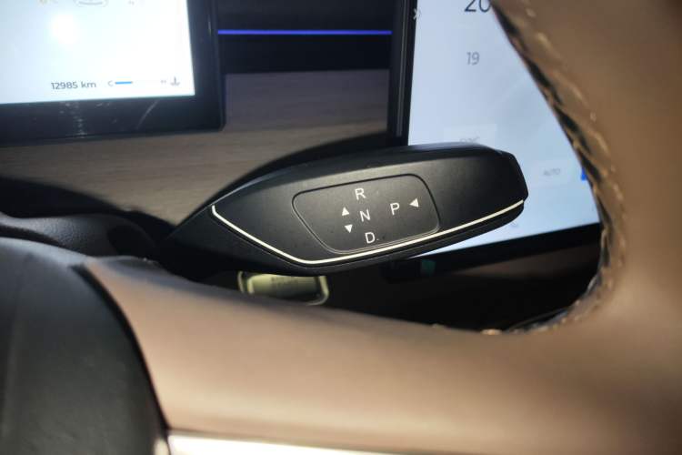 Used Chery Tiggo 8 PLUS 2025 290TGDI DCT Prestige 5-Seater Gear Lever